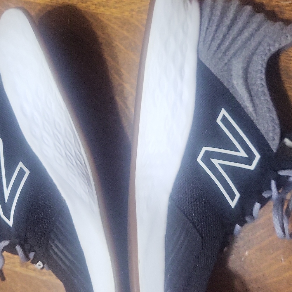 Womens New Balance Fresh Foam Roav Gym Shoes - Picture 5 of 11
